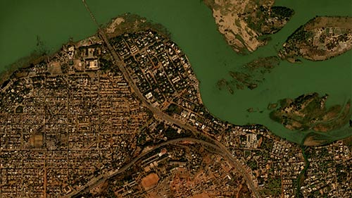 使用卫星图像识别水污染